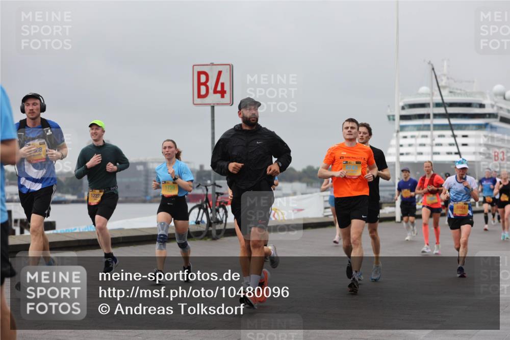 13.09.2026 - Kiel Lauf Andreas Tolksdorf http://msf.ph/oto/10480096 13.09.2026 11:53:54 Kiellinie 88, 12222, 1759, 4, 8864, 83 meine-sportfotos.de
