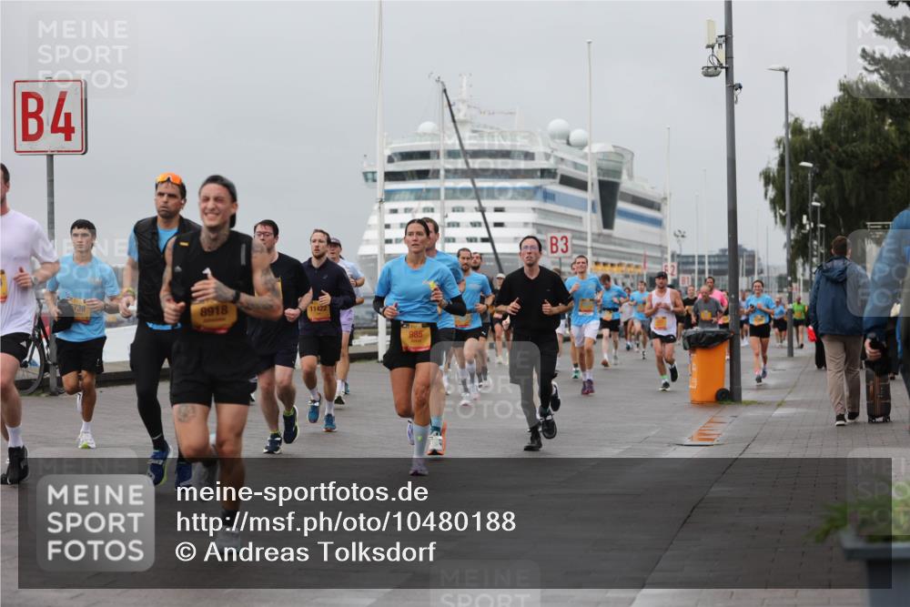 13.09.2026 - Kiel Lauf Andreas Tolksdorf http://msf.ph/oto/10480188 13.09.2026 11:54:07 Kiellinie 4, 8918, 11422, 985, 3, 81 meine-sportfotos.de