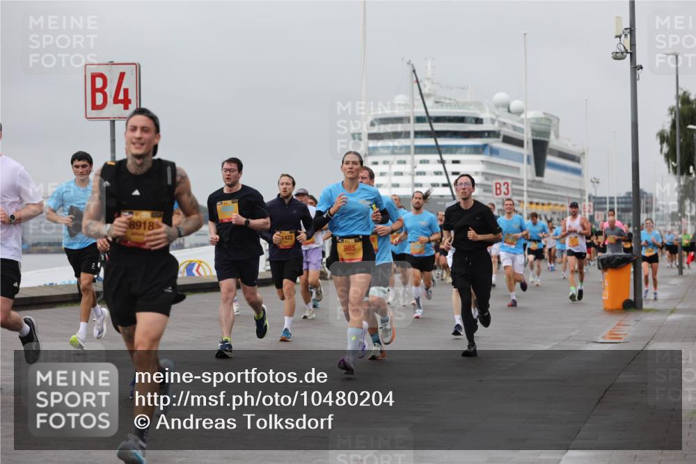 13.09.2026 - Kiel Lauf Andreas Tolksdorf http://msf.ph/oto/10480204 13.09.2026 11:54:07 Kiellinie 4, 8918, 1422, 985, 3 meine-sportfotos.de