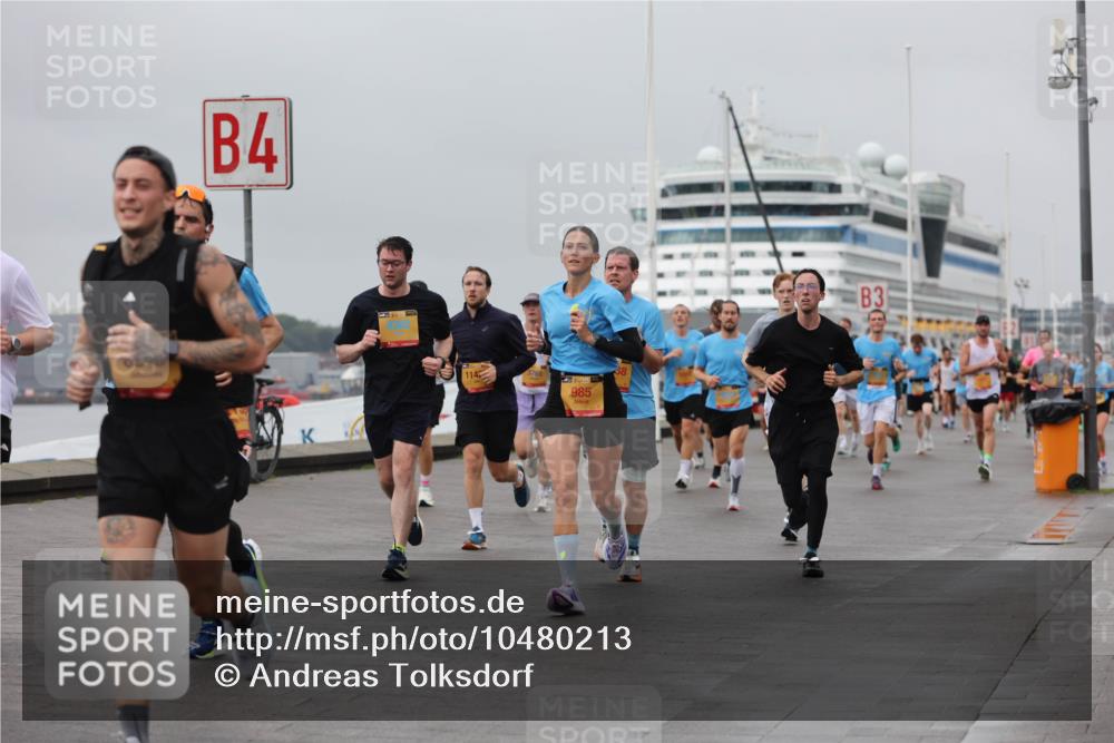 13.09.2026 - Kiel Lauf Andreas Tolksdorf http://msf.ph/oto/10480213 13.09.2026 11:54:07 Kiellinie 4, 39, 38, 985, 3 meine-sportfotos.de