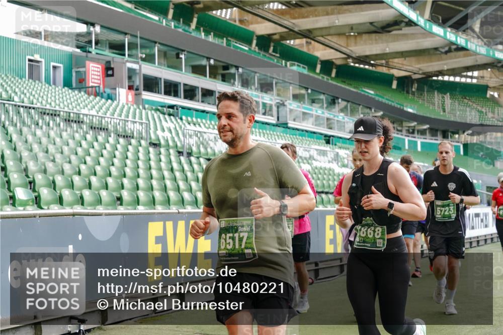 13.09.2026 - 21. swb-Marathon Bremen Michael Burmester http://msf.ph/oto/10480221 13.09.2026 13:19:11 Laufen im Stadion 311, 333, 404, 464, 486, 512, 546, 732, 753, 837, 921, 938, 1066, 1156, 1431, 1506, 1765, 1844, 1868, 1916, 2056, 2123, 2137, 2224, 2240, 2294, 2315, 2357, 2358, 2453, 2557, 2563, 2614, 2622, 2626, 2689, 2702, 2703, 2722, 2756, 2786, 2843, 2845, 2849, 2857, 2879, 2880, 2893, 2944, 2983, 2999, 3031, 3046, 3059, 3072, 3096, 3100, 3116, 3146, 3189, 3198, 3210, 3243, 3263, 3285, 3287, 3315, 3476, 3537, 3619, 3633, 3654, 3740, 3879, 4478 meine-sportfotos.de