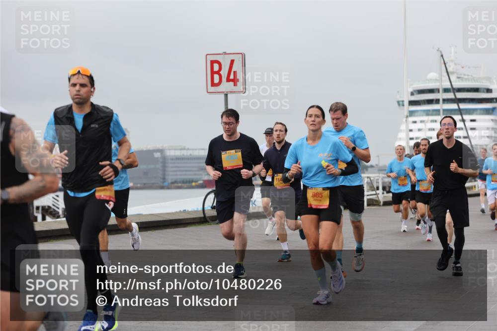 13.09.2026 - Kiel Lauf Andreas Tolksdorf http://msf.ph/oto/10480226 13.09.2026 11:54:08 Kiellinie 4, 114, 985 meine-sportfotos.de