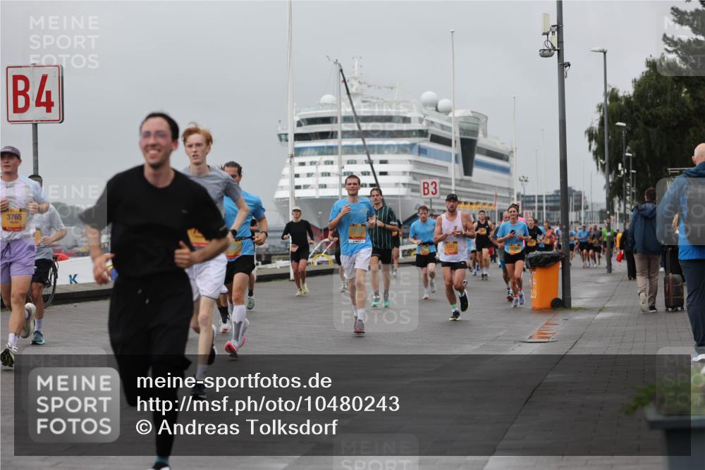 13.09.2026 - Kiel Lauf Andreas Tolksdorf http://msf.ph/oto/10480243 13.09.2026 11:54:10 Kiellinie 4, 3765, 3, 2422, 32 meine-sportfotos.de