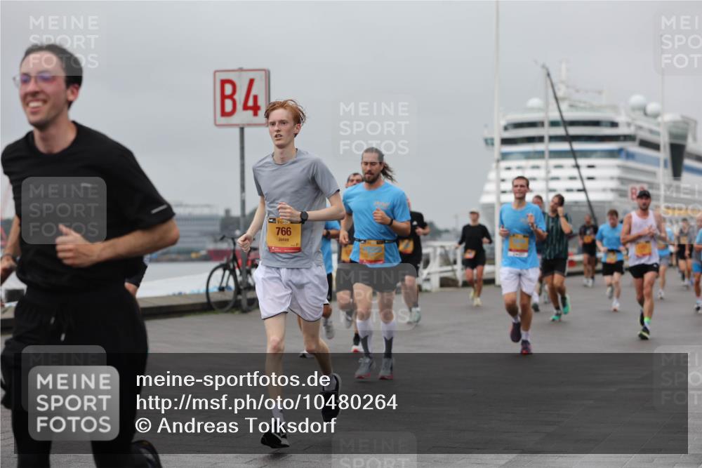 13.09.2026 - Kiel Lauf Andreas Tolksdorf http://msf.ph/oto/10480264 13.09.2026 11:54:11 Kiellinie 4, 766 meine-sportfotos.de