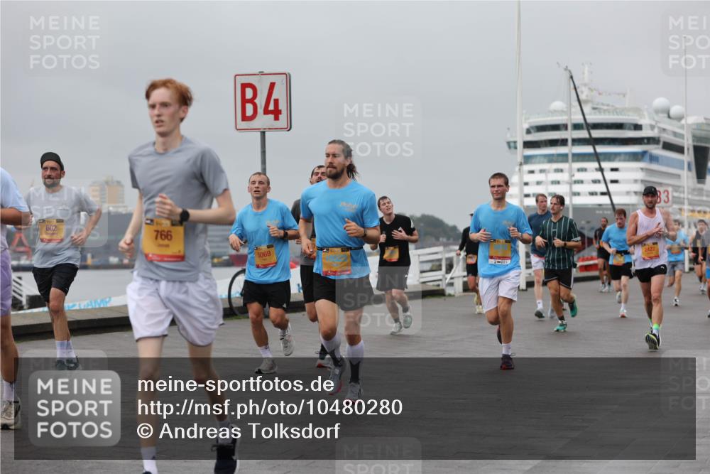 13.09.2026 - Kiel Lauf Andreas Tolksdorf http://msf.ph/oto/10480280 13.09.2026 11:54:12 Kiellinie 602, 766, 4, 5069, 39, 2422, 83 meine-sportfotos.de