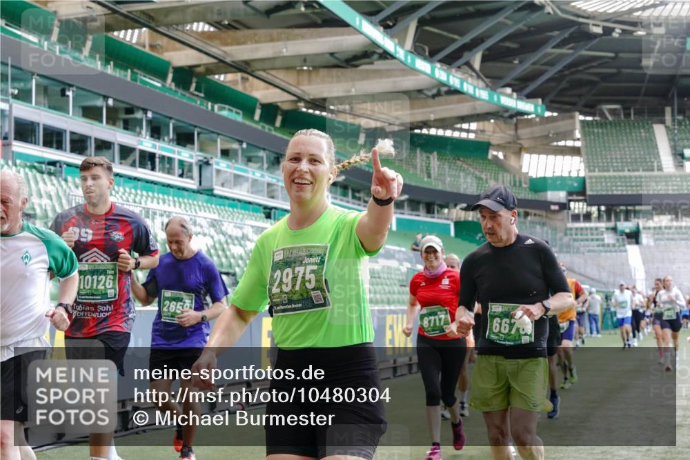 13.09.2026 - 21. swb-Marathon Bremen Michael Burmester http://msf.ph/oto/10480304 13.09.2026 13:19:14 Laufen im Stadion 333, 404, 464, 486, 512, 546, 732, 753, 837, 921, 938, 1066, 1156, 1431, 1506, 1765, 1844, 1868, 1916, 2056, 2123, 2137, 2224, 2240, 2294, 2315, 2357, 2358, 2453, 2557, 2563, 2614, 2622, 2626, 2689, 2702, 2703, 2722, 2756, 2786, 2843, 2845, 2849, 2857, 2879, 2880, 2893, 2944, 2983, 2999, 3031, 3046, 3059, 3072, 3096, 3100, 3116, 3146, 3189, 3198, 3210, 3243, 3263, 3285, 3287, 3315, 3476, 3537, 3619, 3633, 3654, 3740, 3879, 4478 meine-sportfotos.de