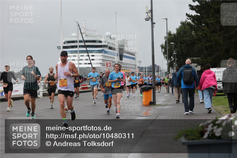 13.09.2026 - Kiel Lauf Andreas Tolksdorf http://msf.ph/oto/10480311 13.09.2026 11:54:15 Kiellinie 2422, 3, 12486, 10 meine-sportfotos.de