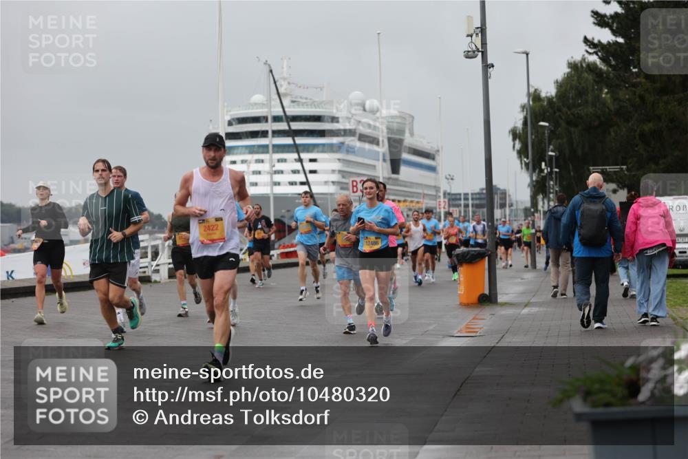 13.09.2026 - Kiel Lauf Andreas Tolksdorf http://msf.ph/oto/10480320 13.09.2026 11:54:15 Kiellinie 2422, 3, 12486 meine-sportfotos.de