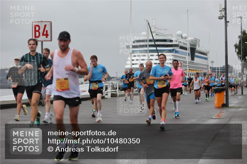 13.09.2026 - Kiel Lauf Andreas Tolksdorf http://msf.ph/oto/10480350 13.09.2026 11:54:17 Kiellinie 4, 2422, 12486, 33, 1 meine-sportfotos.de