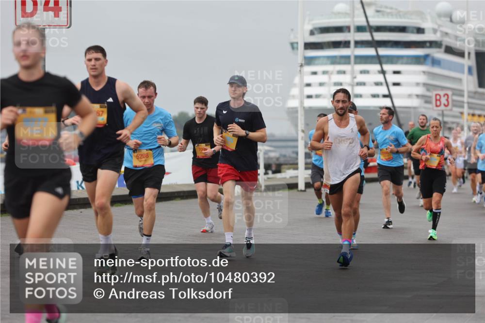 13.09.2026 - Kiel Lauf Andreas Tolksdorf http://msf.ph/oto/10480392 13.09.2026 11:54:24 Kiellinie 4, 5208, 709, 3 meine-sportfotos.de