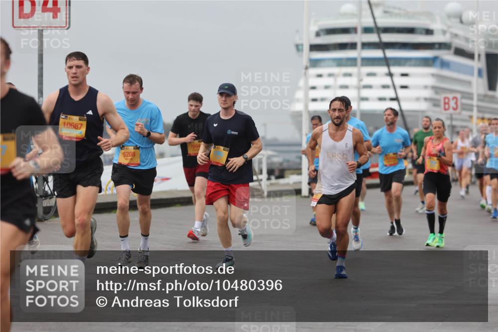 13.09.2026 - Kiel Lauf Andreas Tolksdorf http://msf.ph/oto/10480396 13.09.2026 11:54:24 Kiellinie 4, 10687, 38, 5208, 7094, 00, 3 meine-sportfotos.de