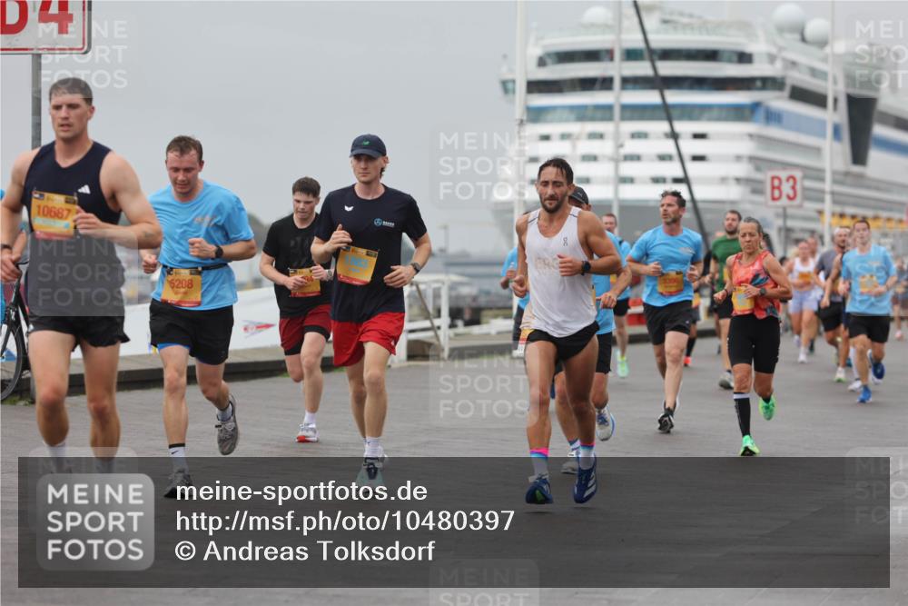 13.09.2026 - Kiel Lauf Andreas Tolksdorf http://msf.ph/oto/10480397 13.09.2026 11:54:24 Kiellinie 4, 10687, 6208, 399, 3396, 3 meine-sportfotos.de