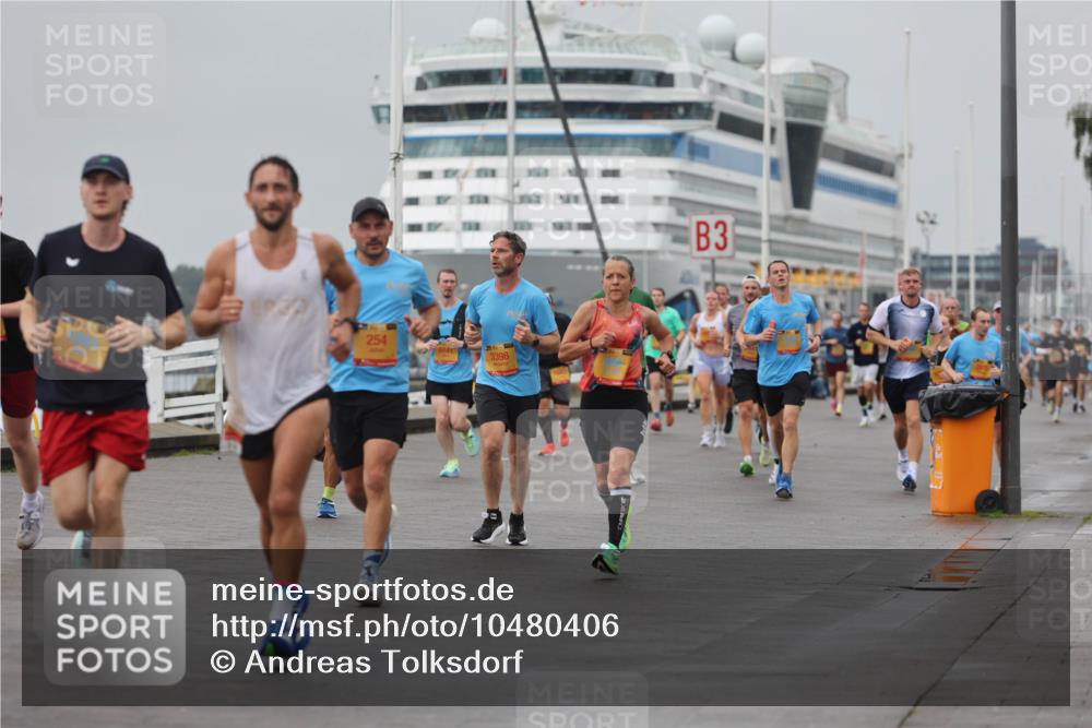 13.09.2026 - Kiel Lauf Andreas Tolksdorf http://msf.ph/oto/10480406 13.09.2026 11:54:25 Kiellinie 254, 6641, 113, 3396, 3 meine-sportfotos.de