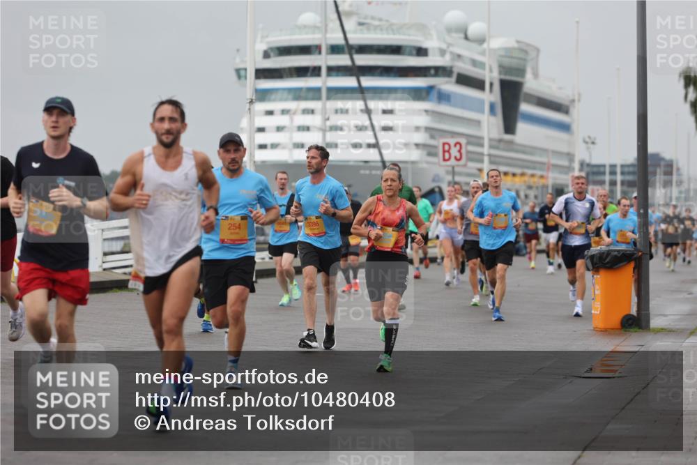 13.09.2026 - Kiel Lauf Andreas Tolksdorf http://msf.ph/oto/10480408 13.09.2026 11:54:25 Kiellinie 254, 3396, 3 meine-sportfotos.de