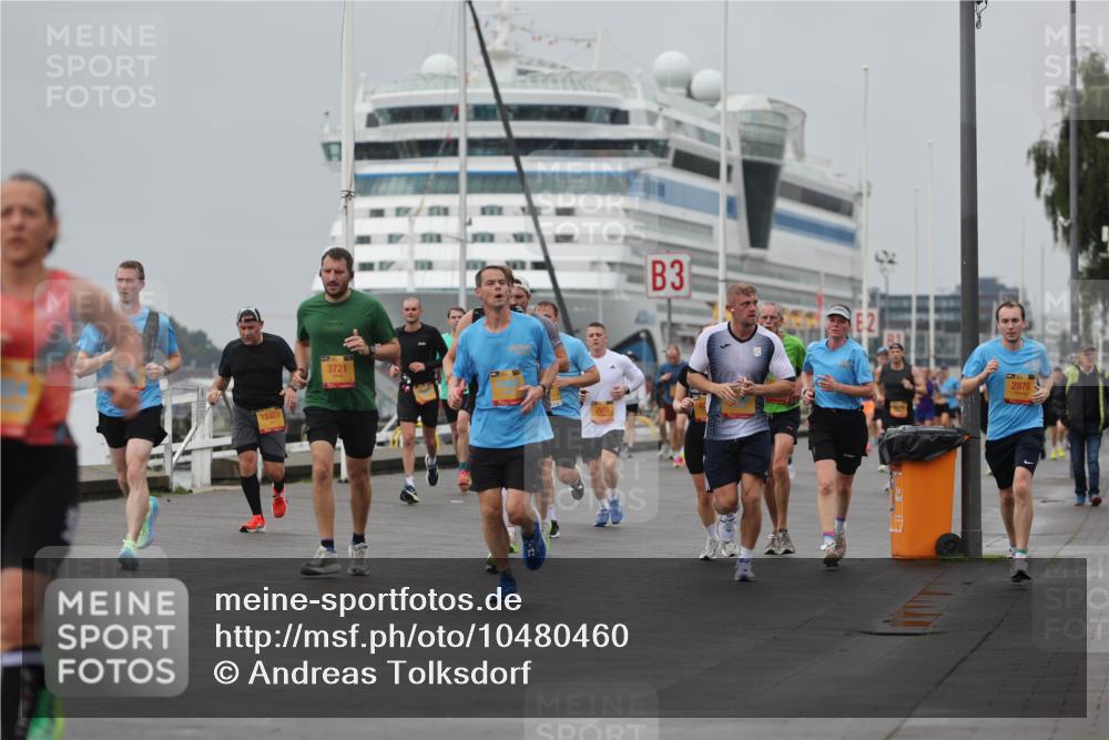 13.09.2026 - Kiel Lauf Andreas Tolksdorf http://msf.ph/oto/10480460 13.09.2026 11:54:29 Kiellinie 12461, 3721, 3, 2, 2876 meine-sportfotos.de