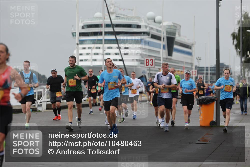13.09.2026 - Kiel Lauf Andreas Tolksdorf http://msf.ph/oto/10480463 13.09.2026 11:54:29 Kiellinie 3721, 3, 2876 meine-sportfotos.de