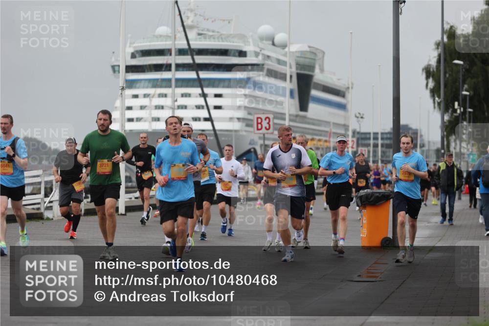 13.09.2026 - Kiel Lauf Andreas Tolksdorf http://msf.ph/oto/10480468 13.09.2026 11:54:30 Kiellinie 6641, 3721, 3 meine-sportfotos.de
