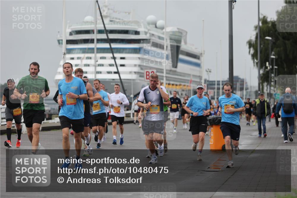 13.09.2026 - Kiel Lauf Andreas Tolksdorf http://msf.ph/oto/10480475 13.09.2026 11:54:30 Kiellinie 12461, 3721, 5985 meine-sportfotos.de