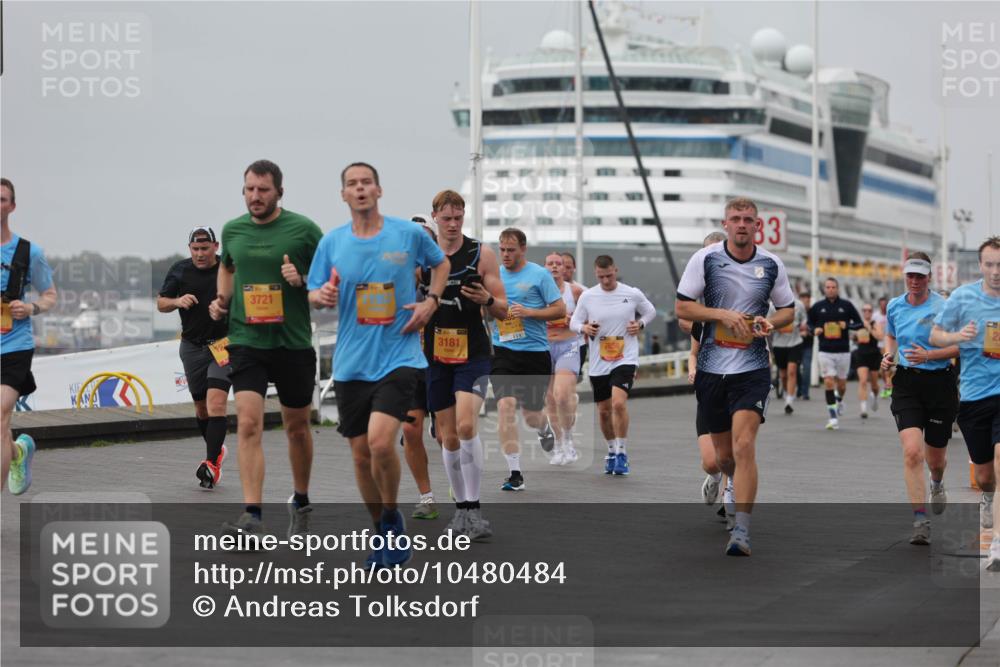 13.09.2026 - Kiel Lauf Andreas Tolksdorf http://msf.ph/oto/10480484 13.09.2026 11:54:31 Kiellinie 3721, 3181, 33 meine-sportfotos.de