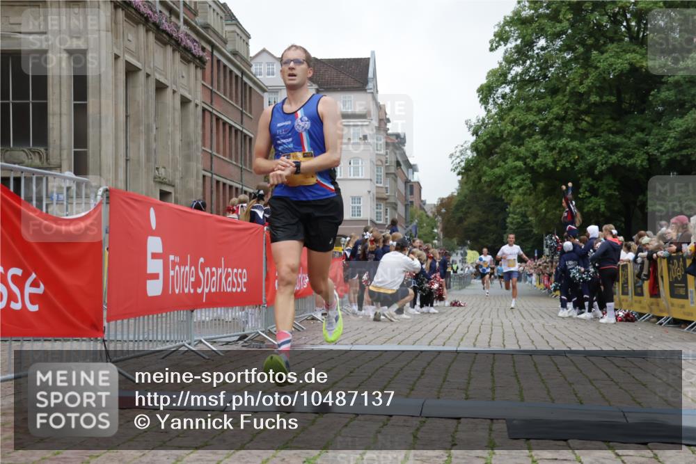 13.09.2026 - Kiel Lauf Yannick Fuchs http://msf.ph/oto/10487137 13.09.2026 10:23:40 Ziel 716, 2937, 3465, 4645, 6302, 8809, 9678, 10568, 9678 meine-sportfotos.de