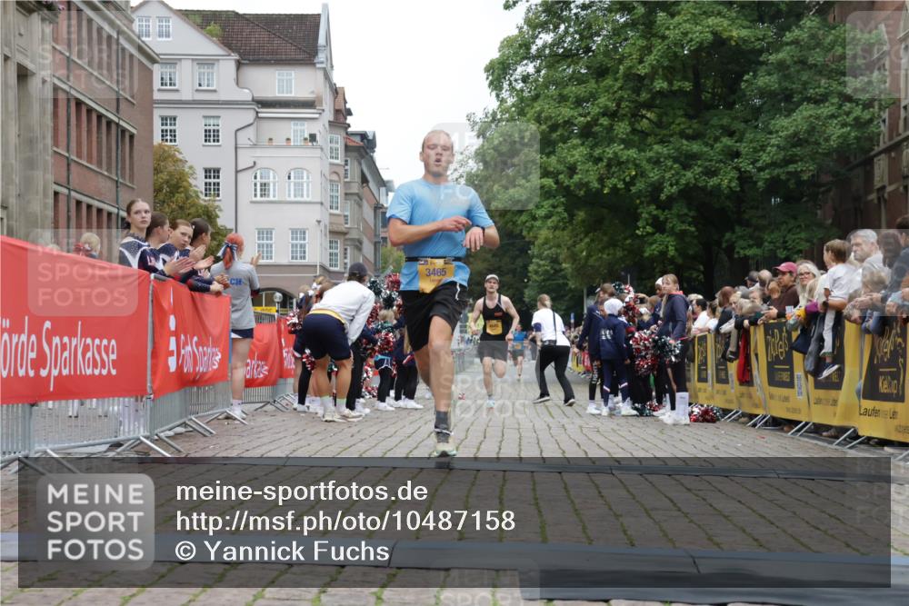 13.09.2026 - Kiel Lauf Yannick Fuchs http://msf.ph/oto/10487158 13.09.2026 10:23:50 Ziel 716, 2937, 3465, 4645, 6302, 6018, 6433, 3465, 8809, 10568 meine-sportfotos.de