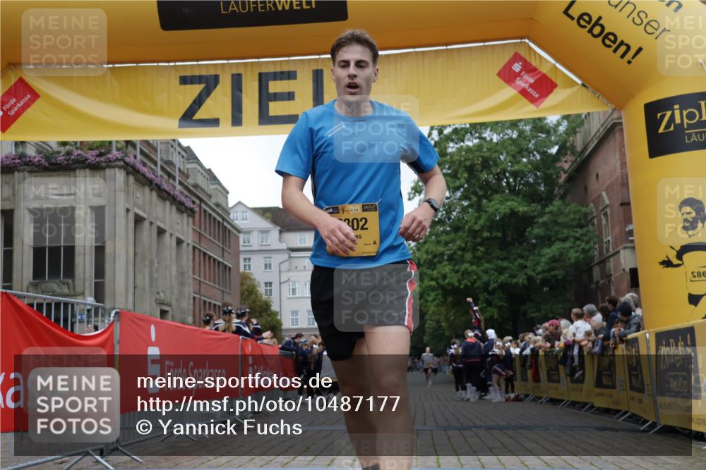 13.09.2026 - Kiel Lauf Yannick Fuchs http://msf.ph/oto/10487177 13.09.2026 10:24:03 Ziel 6433, 716, 2937, 2664, 6018, 7195, 9298, 11647, 6302 meine-sportfotos.de