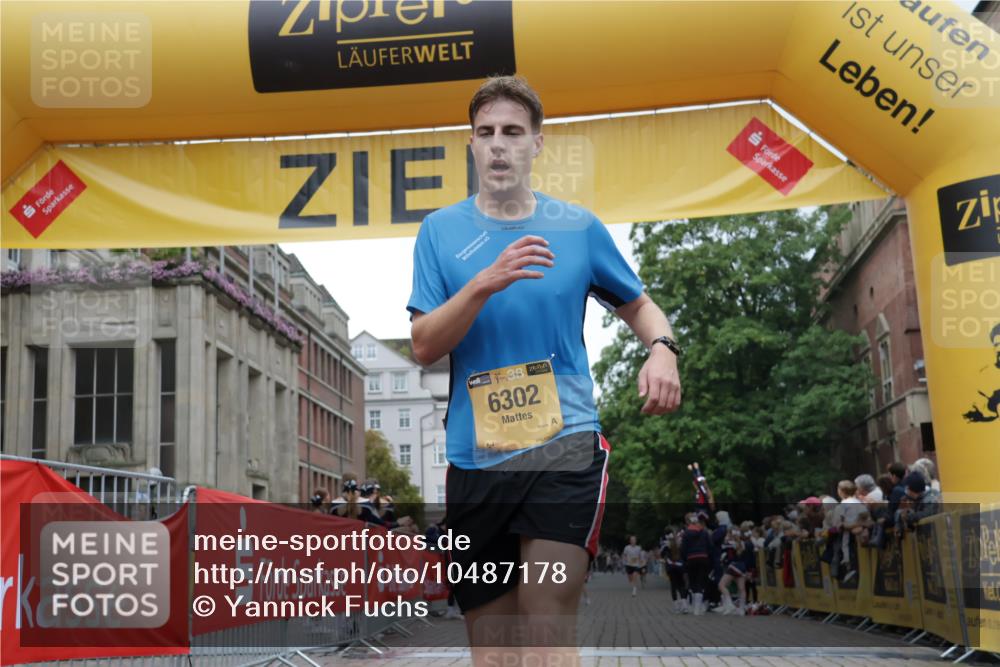 13.09.2026 - Kiel Lauf Yannick Fuchs http://msf.ph/oto/10487178 13.09.2026 10:24:03 Ziel 6433, 716, 2937, 2664, 6018, 7195, 9298, 11647, 6302 meine-sportfotos.de