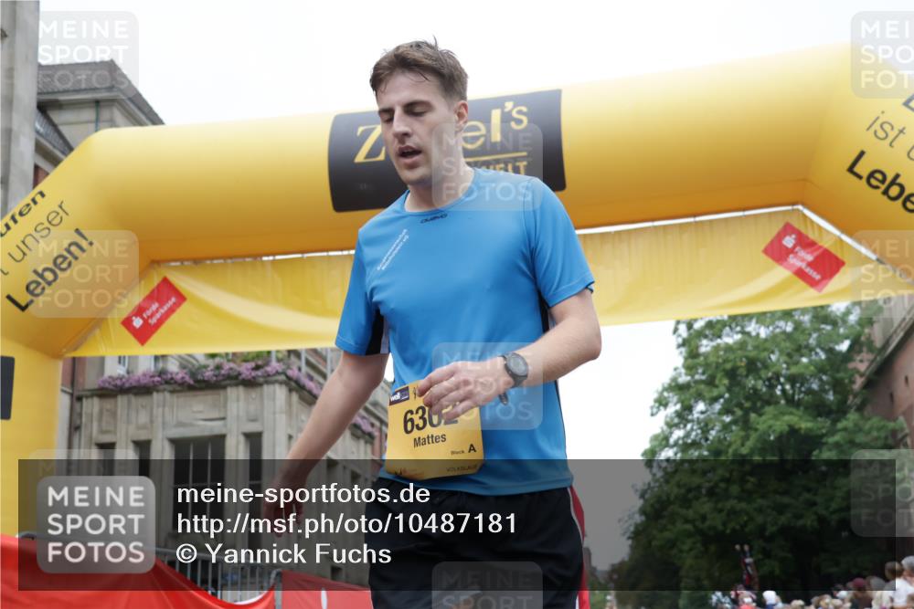 13.09.2026 - Kiel Lauf Yannick Fuchs http://msf.ph/oto/10487181 13.09.2026 10:24:04 Ziel 6018, 6433, 716, 2937, 2664, 7195, 9298, 11647, 6302 meine-sportfotos.de