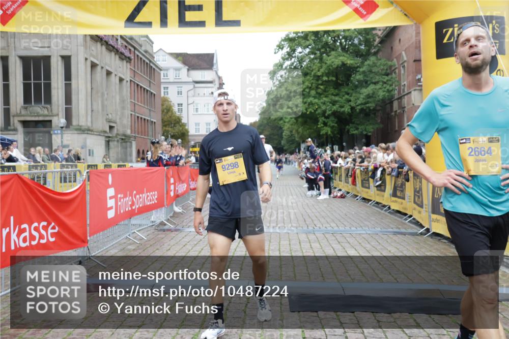 13.09.2026 - Kiel Lauf Yannick Fuchs http://msf.ph/oto/10487224 13.09.2026 10:24:54 Ziel 2158, 6174, 7069, 7233, 8656, 11798, 2501, 4199, 7457, 11647, 2664, 9298, 11647 meine-sportfotos.de