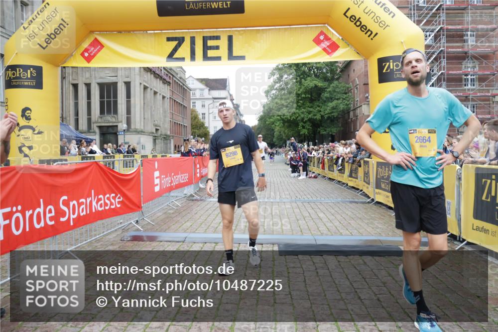 13.09.2026 - Kiel Lauf Yannick Fuchs http://msf.ph/oto/10487225 13.09.2026 10:24:54 Ziel 2158, 6174, 7069, 7233, 8656, 11798, 2501, 4199, 7457, 11647, 2664, 9298, 11647 meine-sportfotos.de