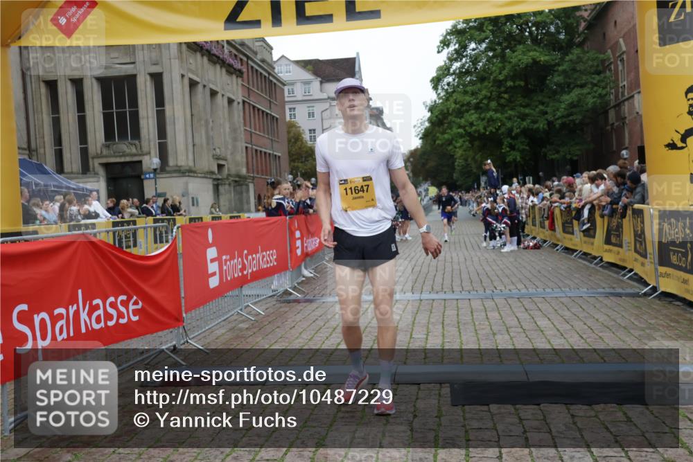 13.09.2026 - Kiel Lauf Yannick Fuchs http://msf.ph/oto/10487229 13.09.2026 10:24:58 Ziel 6174, 7069, 7233, 8656, 11798, 2158, 2501, 4199, 7457, 4858, 2664, 9298, 11647 meine-sportfotos.de