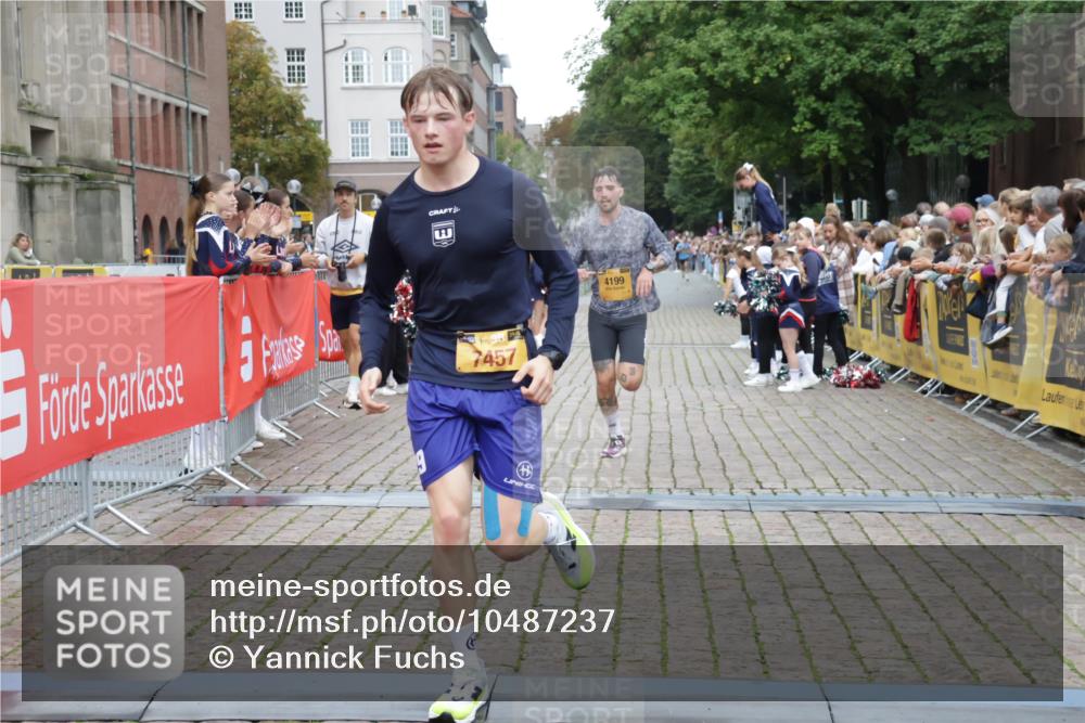 13.09.2026 - Kiel Lauf Yannick Fuchs http://msf.ph/oto/10487237 13.09.2026 10:25:04 Ziel 6174, 7069, 8656, 2158, 2501, 4199, 7233, 11798, 4858, 4199, 7457, 11647 meine-sportfotos.de