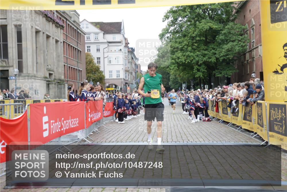 13.09.2026 - Kiel Lauf Yannick Fuchs http://msf.ph/oto/10487248 13.09.2026 10:25:16 Ziel 4858, 2158, 2501, 6174, 7069, 7233, 8656, 11798, 6958, 7377, 8566, 10095, 2501 meine-sportfotos.de