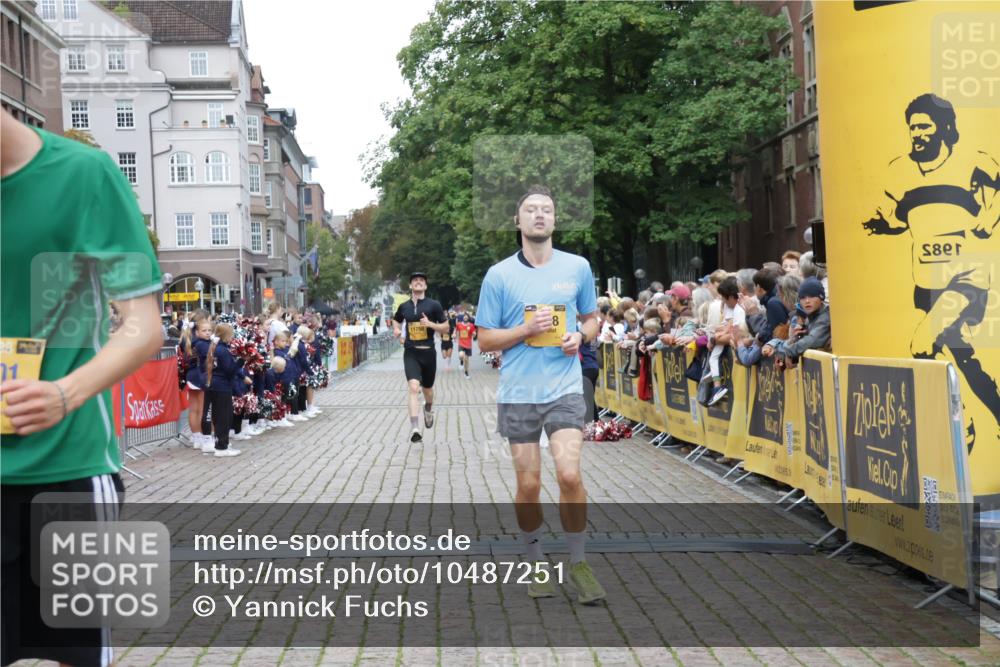 13.09.2026 - Kiel Lauf Yannick Fuchs http://msf.ph/oto/10487251 13.09.2026 10:25:21 Ziel 4858, 6958, 2158, 6174, 7069, 7233, 8656, 11798, 2084, 2107, 6585, 7377, 8566, 10095, 2158, 2501, 11798 meine-sportfotos.de
