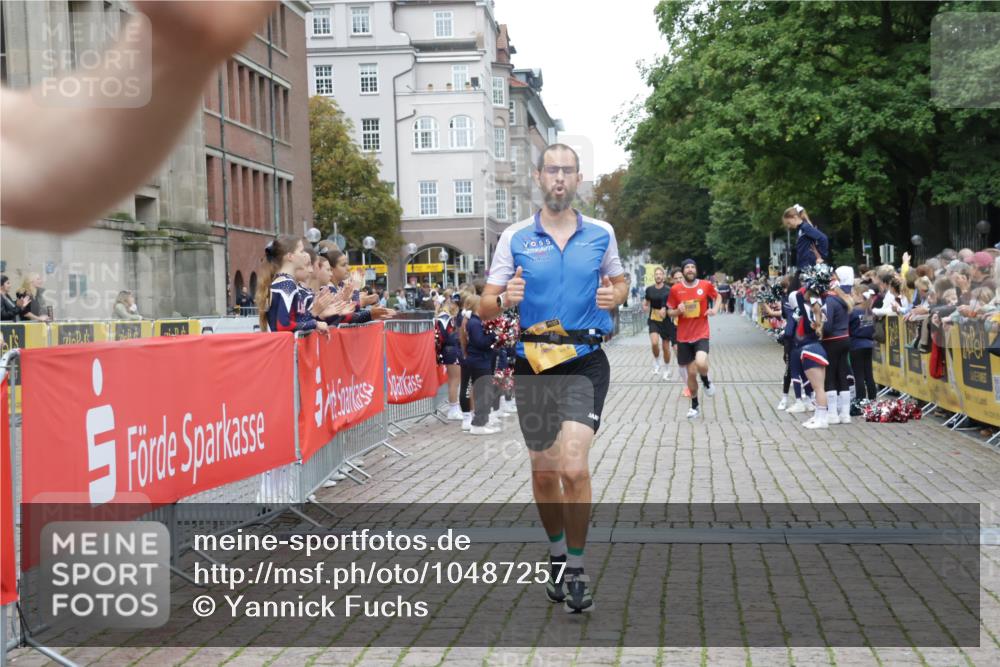 13.09.2026 - Kiel Lauf Yannick Fuchs http://msf.ph/oto/10487257 13.09.2026 10:25:28 Ziel 6958, 8566, 10095, 4858, 6174, 7069, 7233, 8656, 1625, 2084, 2107, 6585, 7377, 8643, 2158, 7069, 7233, 11798 meine-sportfotos.de