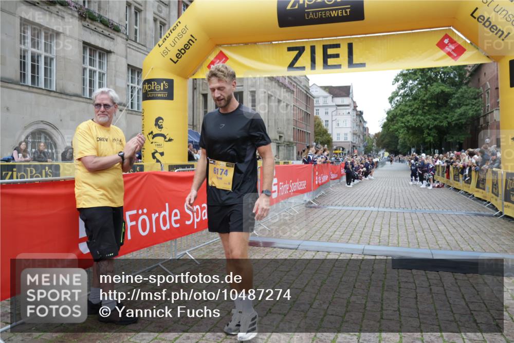 13.09.2026 - Kiel Lauf Yannick Fuchs http://msf.ph/oto/10487274 13.09.2026 10:25:36 Ziel 2084, 2107, 6585, 6958, 7377, 8566, 10095, 4858, 6958, 1625, 4463, 8643, 9077, 6174, 7069, 8656 meine-sportfotos.de