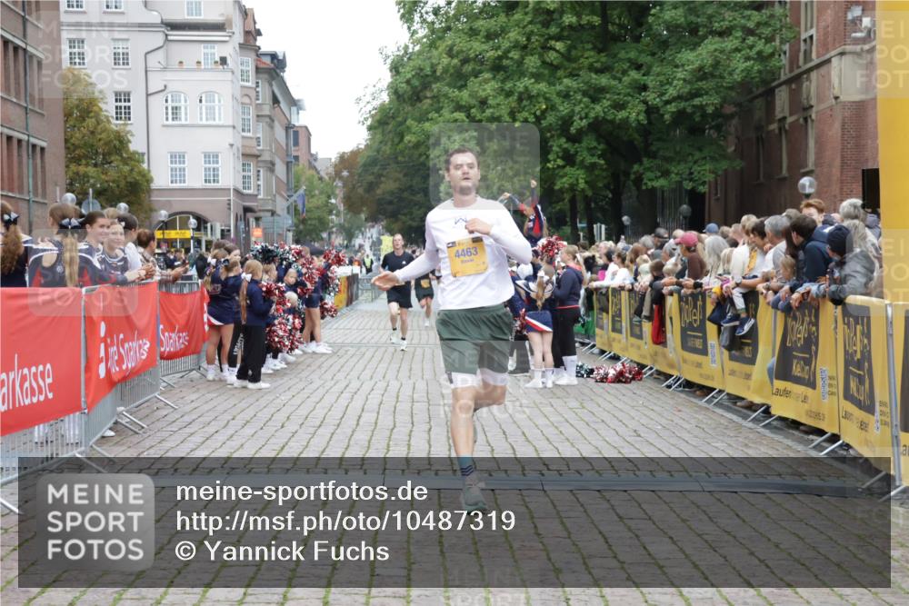 13.09.2026 - Kiel Lauf Yannick Fuchs http://msf.ph/oto/10487319 13.09.2026 10:26:26 Ziel 10034, 10964, 4167, 4463, 5001, 7294, 7595, 9077, 10850, 11169, 11348, 1102, 2244, 4278, 1625, 4463 meine-sportfotos.de