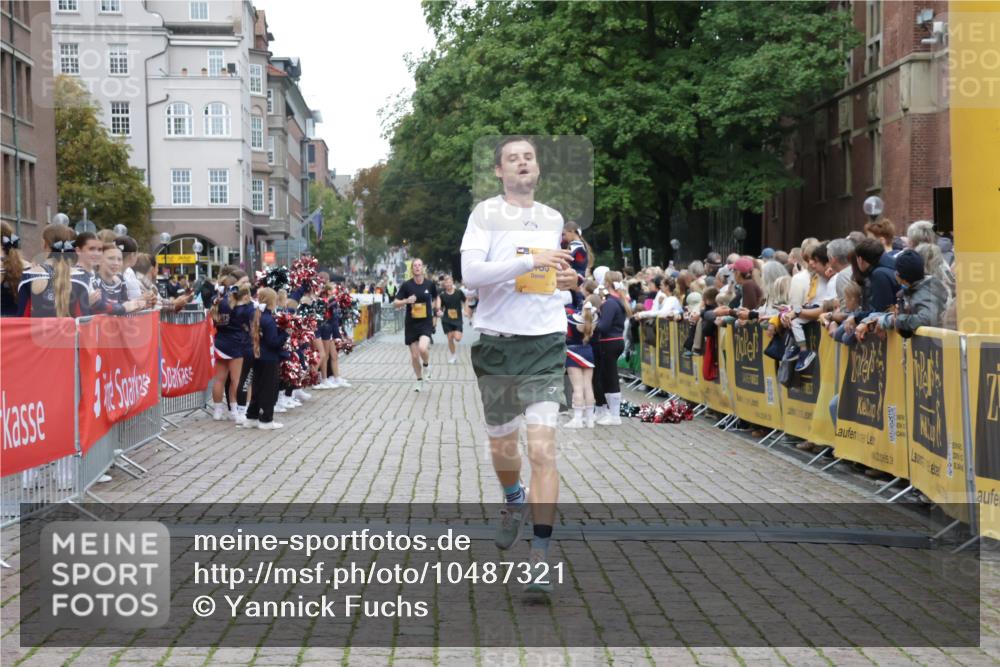 13.09.2026 - Kiel Lauf Yannick Fuchs http://msf.ph/oto/10487321 13.09.2026 10:26:26 Ziel 10034, 10964, 4167, 4463, 5001, 7294, 7595, 9077, 10850, 11169, 11348, 1102, 2244, 4278, 1625, 4463 meine-sportfotos.de