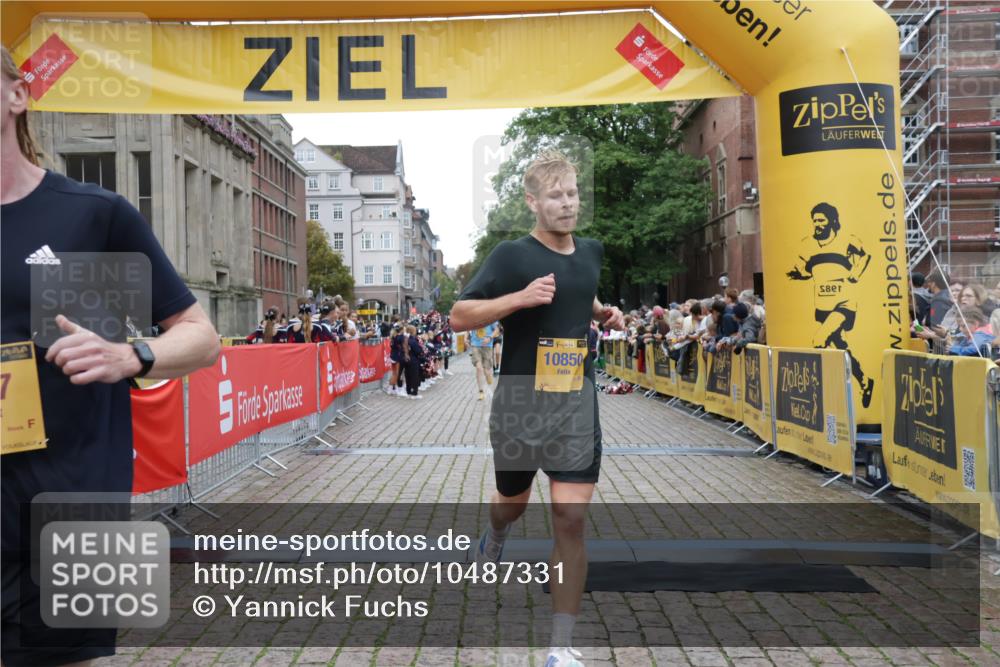 13.09.2026 - Kiel Lauf Yannick Fuchs http://msf.ph/oto/10487331 13.09.2026 10:26:34 Ziel 2244, 4278, 10034, 4167, 5001, 7294, 7595, 10964, 11169, 11348, 1102, 1717, 3945, 12421, 4167, 4463, 9077, 10850 meine-sportfotos.de