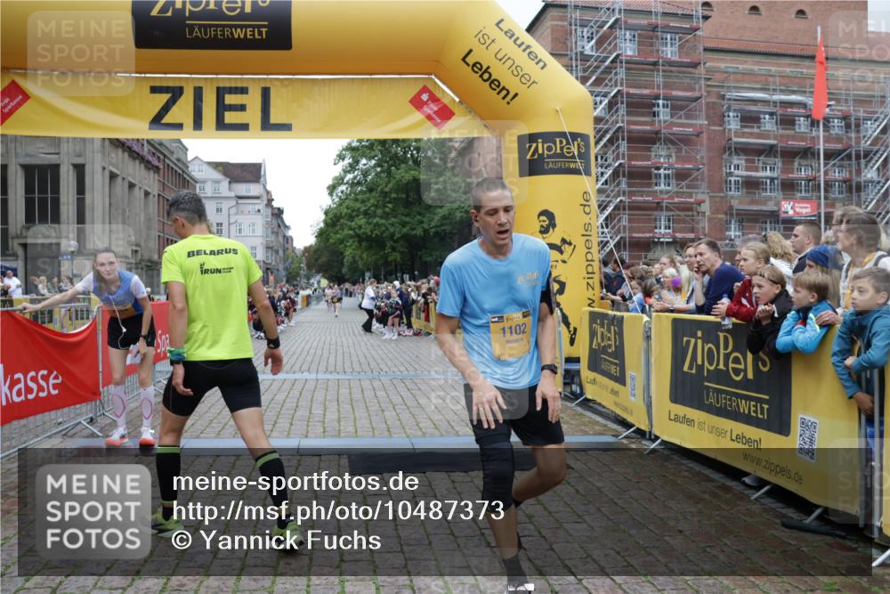 13.09.2026 - Kiel Lauf Yannick Fuchs http://msf.ph/oto/10487373 13.09.2026 10:27:18 Ziel 1189, 1773, 8846, 9089, 10435, 10784, 601, 1717, 1800, 3945, 5484, 6509, 9105, 12421, 12699, 12738, 1498, 4564, 6156, 9835, 1102, 2244, 4278 meine-sportfotos.de
