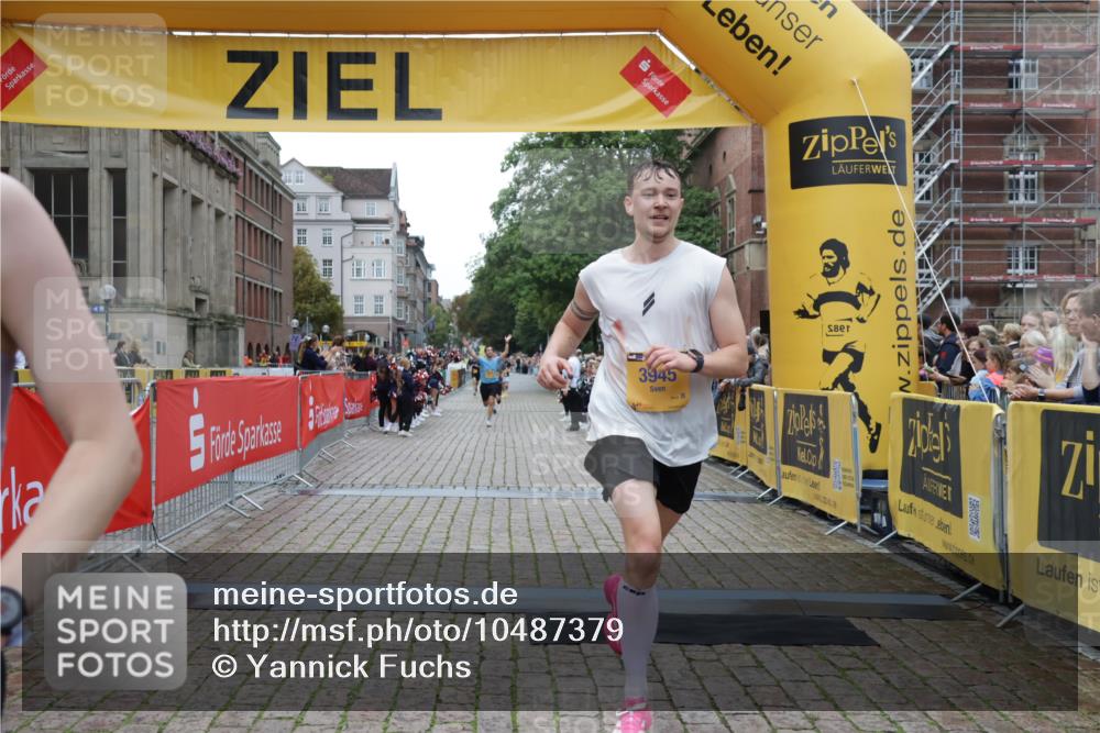 13.09.2026 - Kiel Lauf Yannick Fuchs http://msf.ph/oto/10487379 13.09.2026 10:27:27 Ziel 1189, 1498, 4564, 6156, 8846, 10784, 601, 1773, 1800, 5484, 6509, 9089, 9105, 10435, 12699, 12738, 531, 5080, 8276, 9835, 1717, 3945, 12421 meine-sportfotos.de