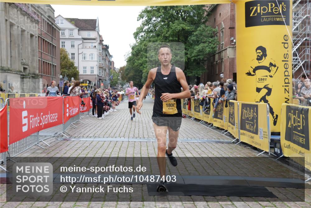 13.09.2026 - Kiel Lauf Yannick Fuchs http://msf.ph/oto/10487403 13.09.2026 10:27:42 Ziel 531, 4564, 5080, 8276, 9835, 1189, 1498, 1773, 1800, 4564, 6156, 8846, 9089, 10435, 10784, 2226, 5124, 5513, 6621, 8919, 10520, 11062, 601, 1773, 1800, 9105, 12699, 12738 meine-sportfotos.de