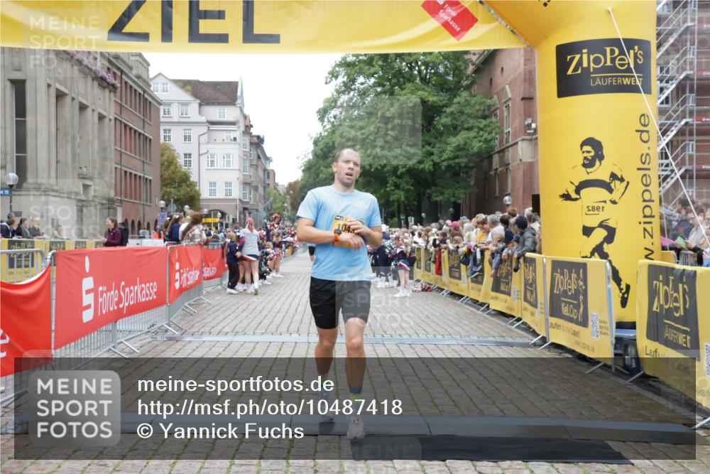 13.09.2026 - Kiel Lauf Yannick Fuchs http://msf.ph/oto/10487418 13.09.2026 10:27:51 Ziel 5513, 6621, 8276, 8919, 10520, 11062, 531, 1189, 1498, 4564, 5080, 6156, 8276, 8846, 9835, 10435, 10784, 754, 2181, 2226, 2303, 2814, 3199, 4814, 5124, 10906, 11744, 1773, 9089, 10435 meine-sportfotos.de