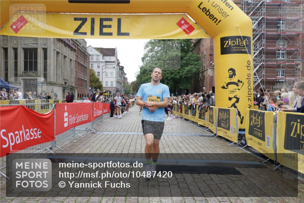 13.09.2026 - Kiel Lauf Yannick Fuchs http://msf.ph/oto/10487420 13.09.2026 10:27:52 Ziel 5513, 6621, 8919, 10520, 11062, 531, 1189, 1498, 4564, 5080, 6156, 8276, 8846, 9835, 10784, 754, 2181, 2226, 2303, 2814, 3199, 4814, 5124, 10906, 11744, 1773, 8846, 9089, 10435 meine-sportfotos.de