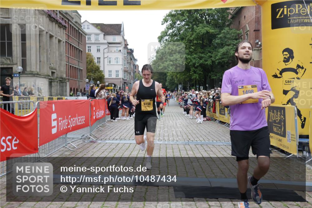 13.09.2026 - Kiel Lauf Yannick Fuchs http://msf.ph/oto/10487434 13.09.2026 10:28:04 Ziel 754, 2226, 2303, 2814, 3199, 4814, 5124, 6621, 10520, 10906, 11744, 531, 4564, 5080, 5513, 6621, 8276, 8919, 9835, 10520, 11062, 2181, 3518, 7484, 10260, 10468, 12745, 1189, 1498, 4564, 6156 meine-sportfotos.de