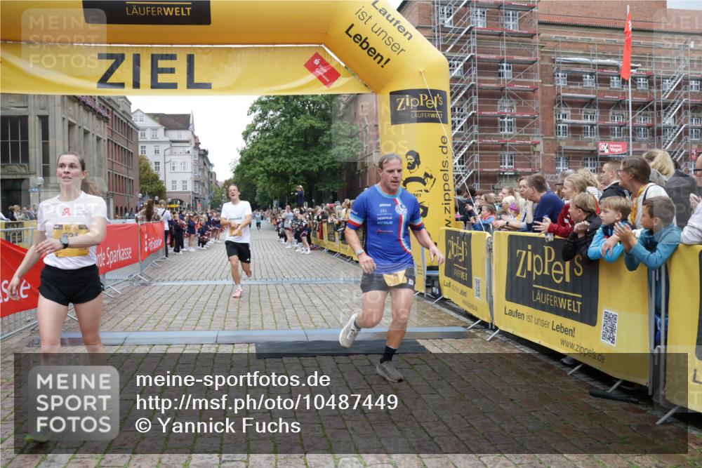 13.09.2026 - Kiel Lauf Yannick Fuchs http://msf.ph/oto/10487449 13.09.2026 10:28:16 Ziel 754, 2181, 2814, 3518, 4814, 10468, 10906, 12745, 2226, 2303, 3199, 5124, 5513, 6621, 8276, 8919, 10520, 10906, 11062, 11744, 571, 1558, 2072, 2606, 3825, 6421, 6673, 7484, 8426, 10260, 11789, 531, 5080, 8276 meine-sportfotos.de