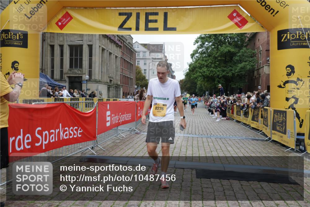13.09.2026 - Kiel Lauf Yannick Fuchs http://msf.ph/oto/10487456 13.09.2026 10:28:19 Ziel 2181, 2814, 3518, 4814, 7484, 10260, 10468, 12745, 754, 2226, 2303, 2814, 3199, 4814, 5124, 5513, 6621, 8919, 10520, 10906, 11062, 11744, 571, 1558, 2072, 2606, 3825, 4356, 6421, 6673, 8426, 11789, 531, 5080, 8276 meine-sportfotos.de