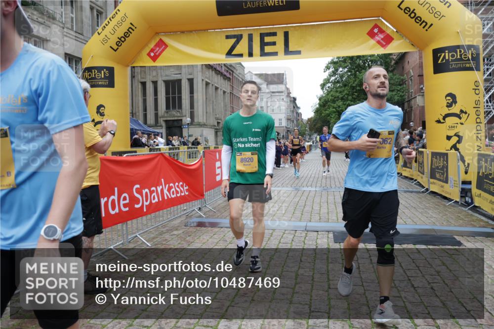 13.09.2026 - Kiel Lauf Yannick Fuchs http://msf.ph/oto/10487469 13.09.2026 10:28:28 Ziel 2072, 2606, 3825, 6421, 6673, 7484, 10260, 754, 2181, 2226, 2303, 2814, 3199, 3518, 4814, 5124, 6621, 10468, 10520, 10906, 11744, 12745, 369, 571, 760, 1558, 3756, 4356, 7096, 7361, 8426, 9704, 11701, 11789, 12308, 5513, 6621, 8919, 10520, 11062 meine-sportfotos.de