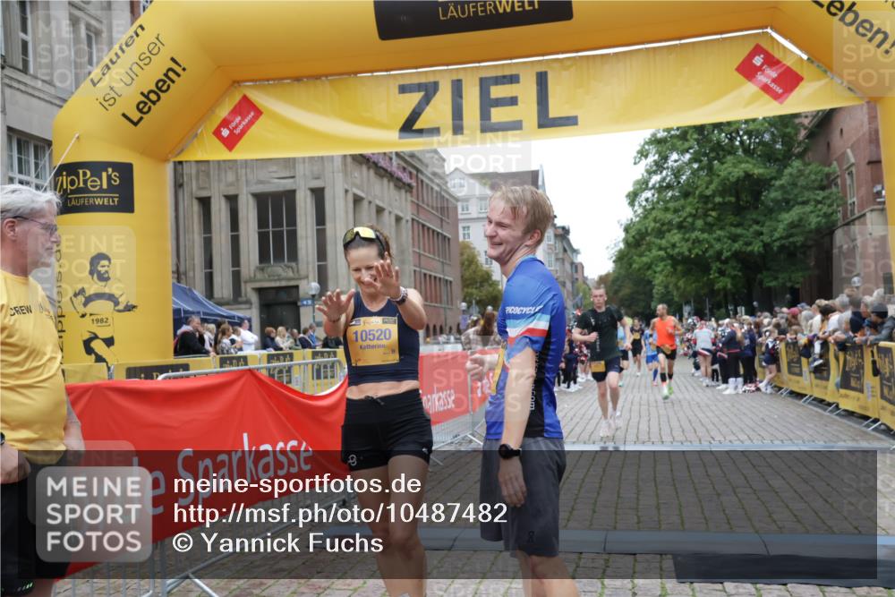 13.09.2026 - Kiel Lauf Yannick Fuchs http://msf.ph/oto/10487482 13.09.2026 10:28:35 Ziel 571, 1558, 2072, 2606, 3825, 4356, 6421, 6673, 8426, 11789, 754, 2181, 2226, 2303, 2814, 3199, 3518, 4814, 5124, 7484, 10260, 10468, 10906, 11744, 12745, 369, 760, 2673, 3756, 4054, 7096, 7361, 8581, 9704, 11701, 11786, 12308, 2226, 2303, 3199, 5124, 6621, 10520 meine-sportfotos.de