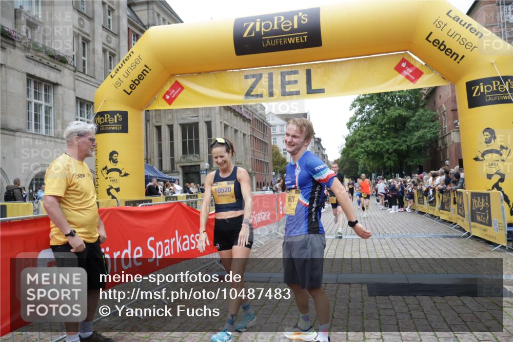 13.09.2026 - Kiel Lauf Yannick Fuchs http://msf.ph/oto/10487483 13.09.2026 10:28:35 Ziel 571, 1558, 2072, 2606, 3825, 4356, 6421, 6673, 8426, 11789, 754, 2181, 2226, 2303, 2814, 3199, 3518, 4814, 5124, 7484, 10260, 10468, 10906, 11744, 12745, 369, 760, 2673, 3756, 4054, 7096, 7361, 8581, 9704, 11701, 11786, 12308, 2226, 2303, 3199, 5124, 6621, 10520 meine-sportfotos.de